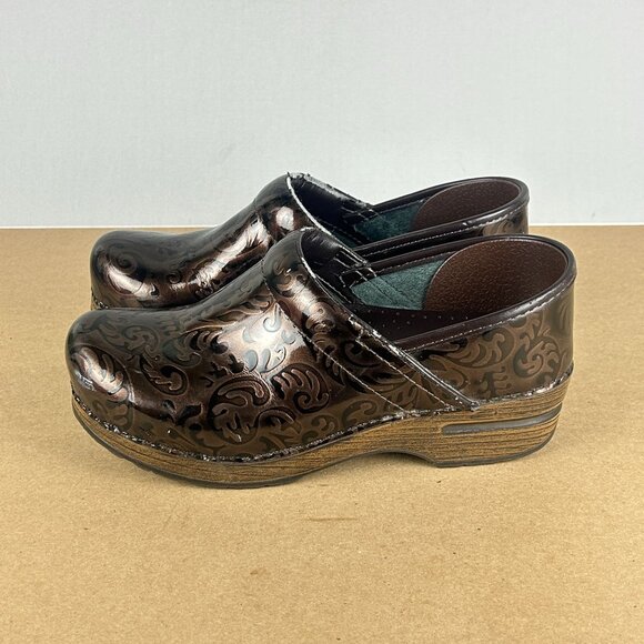 Dansko Professional Tooled Leather Patent Clogs Womens 7.5/8 EU 38 Brown - Picture 1 of 11